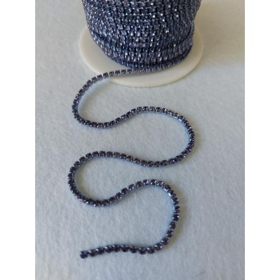 Нить стразовая стекло 2 мм SS6 фиолетовая в фиолетовой оправе, цена за 50 см